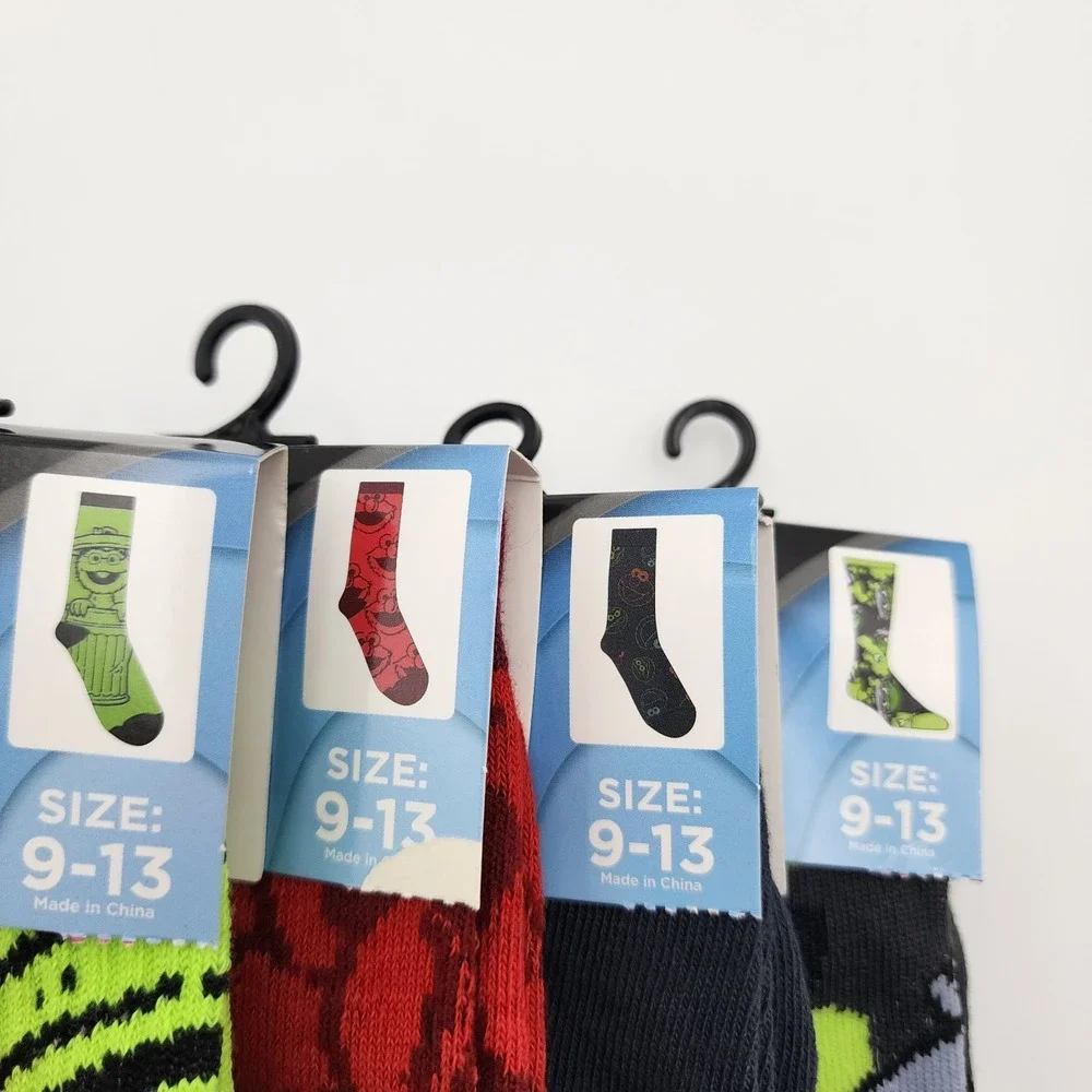 Sesame Street Elmo & Friends Crew Socks Sock‎ Size 9-13 Novelty  LOT of 4 NWT